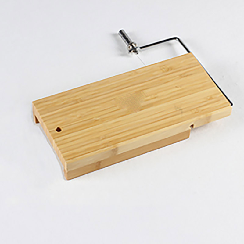 Bamboo Soap Cutter with Size S – Soap Making For Beginners Book Bewertung und Preis